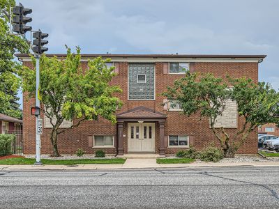2537 N Thatcher Ave Unit 2F, River Grove, IL, 60171