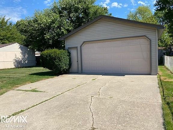 5th image of 50634 Bower Dr