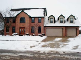 4281 Windemere Dr, Saginaw, MI 48603