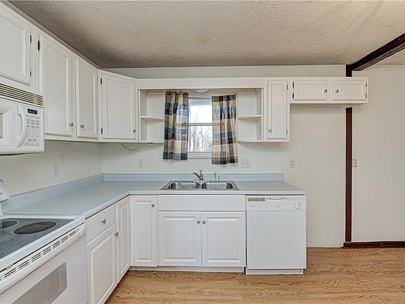 5th image of 3308 N Eastbrooke Ct