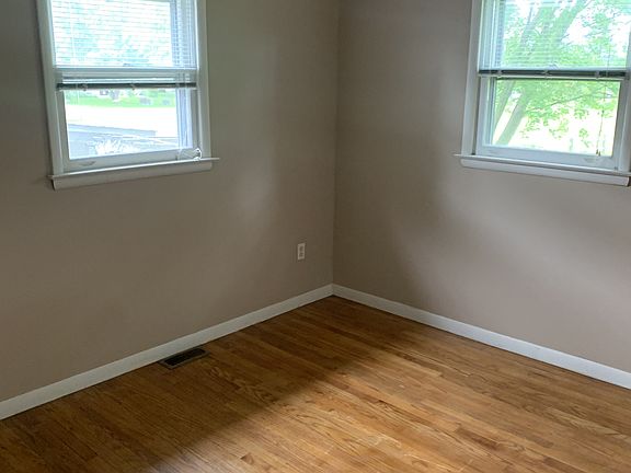 2nd image of 113 Potter Ave #2