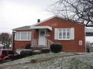 244 Nebraska Dr, New Kensington, PA
