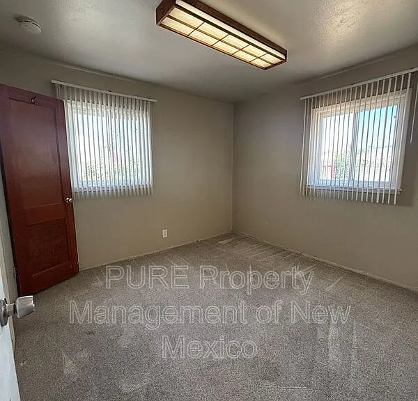 2620 Mossman Dr — Photo 9