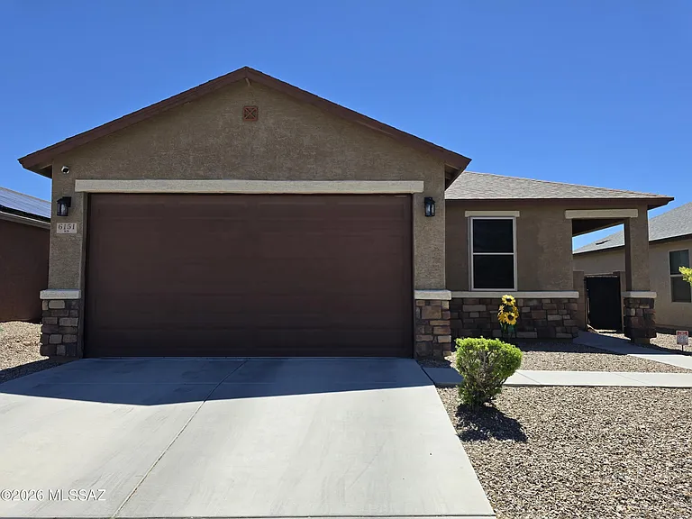 6151 S Antrim Loop — Photo 2