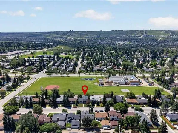 7327 N Silver Springs Rd NW, Calgary, AB T3B 3X1