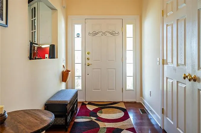 690 Hillside Ave — Photo 11