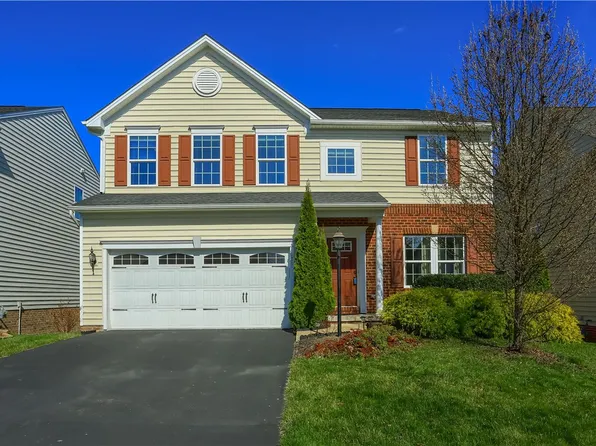171 Cimarron Dr, Coraopolis, PA 15108