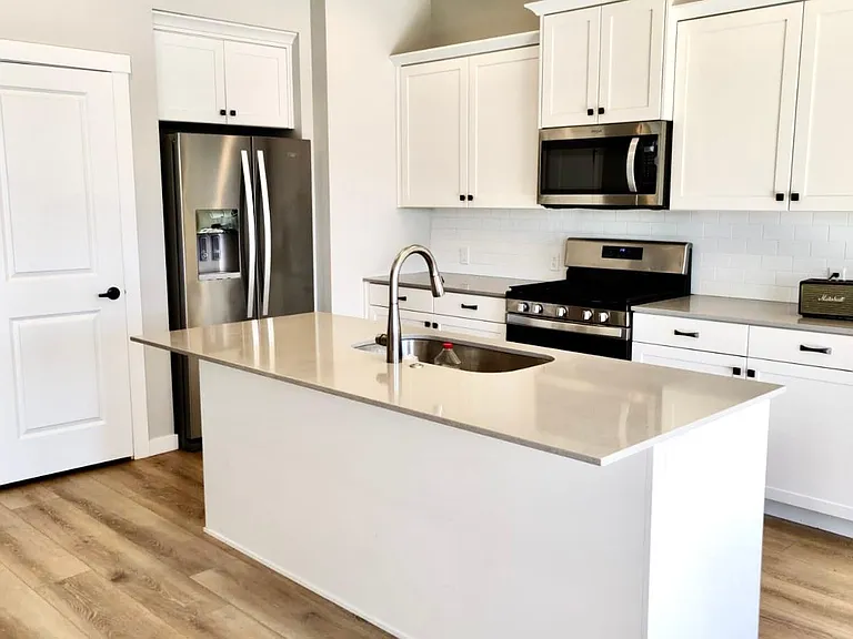 2351 E Tiger Lily Dr — Photo 3