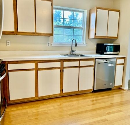 4th image of 108 Vista Dr