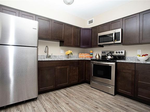 5th image of 4210 W Wyoming Ave
