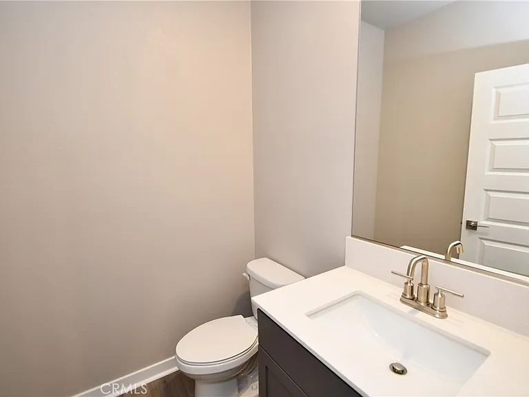 1487 Skyline Ln — Photo 22