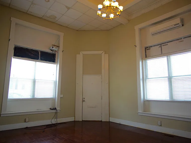 124 Almy St #1A — Photo 9
