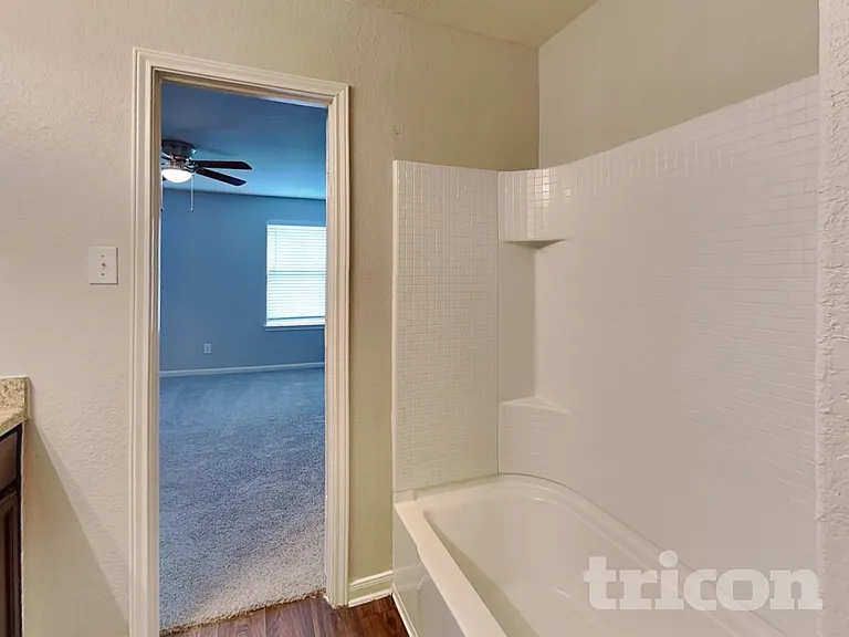 6115 Southern Vis — Photo 10