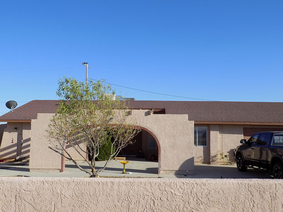 2nd image of 10356 Oleander Ave