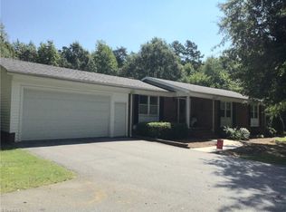 3919 R1 S Holden Rd, Greensboro, NC 27406