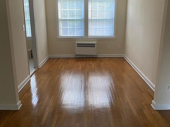4th image of 194 Millburn Ave #G