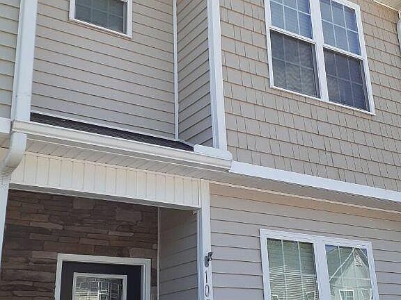 2nd image of 105 Beacon Woods Drive #105