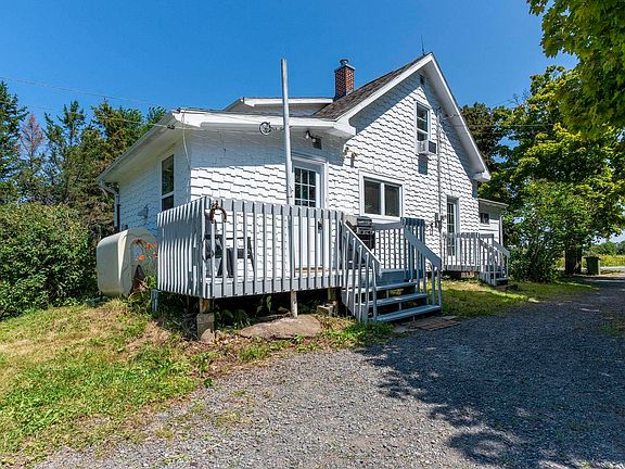 2nd image of 1215 Ridge Rd