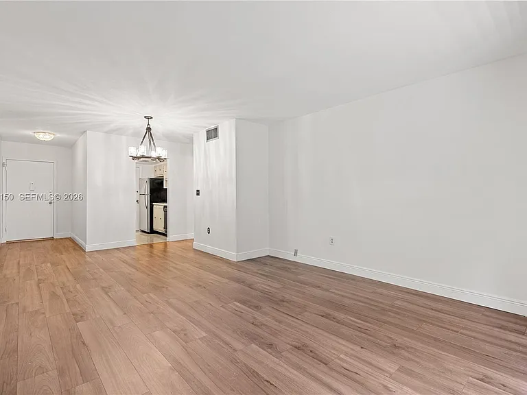 15888 SW 95th Ave #317 — Photo 2