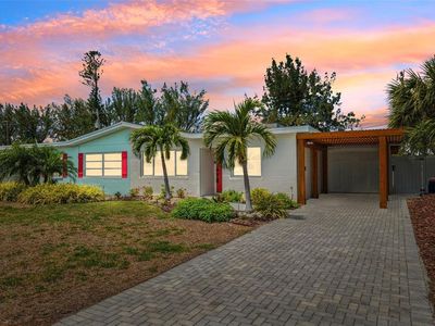 438 62nd St, Holmes Beach, FL, 34217