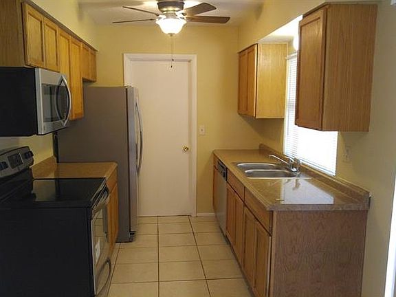 4th image of 5753 Whistlewood Cir