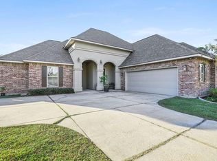 649 English Oak Dr, Madisonville, LA 70447