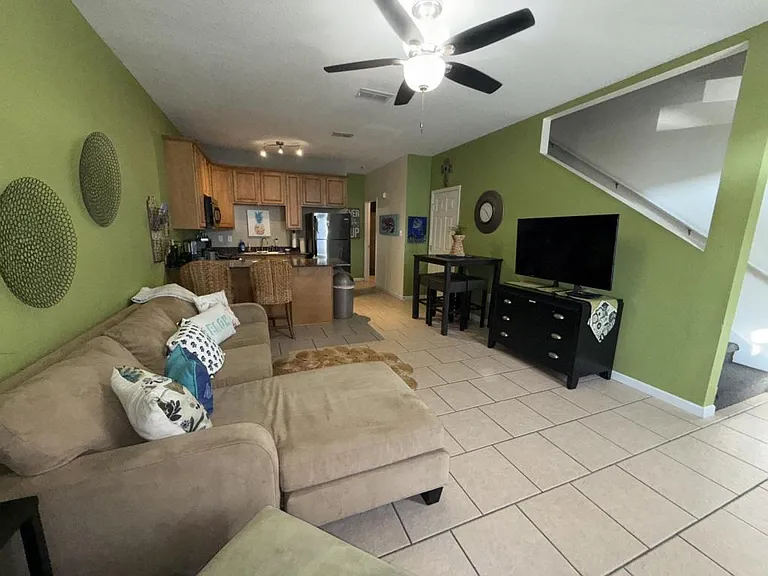 1131 Century Oaks Dr #C — Photo 4