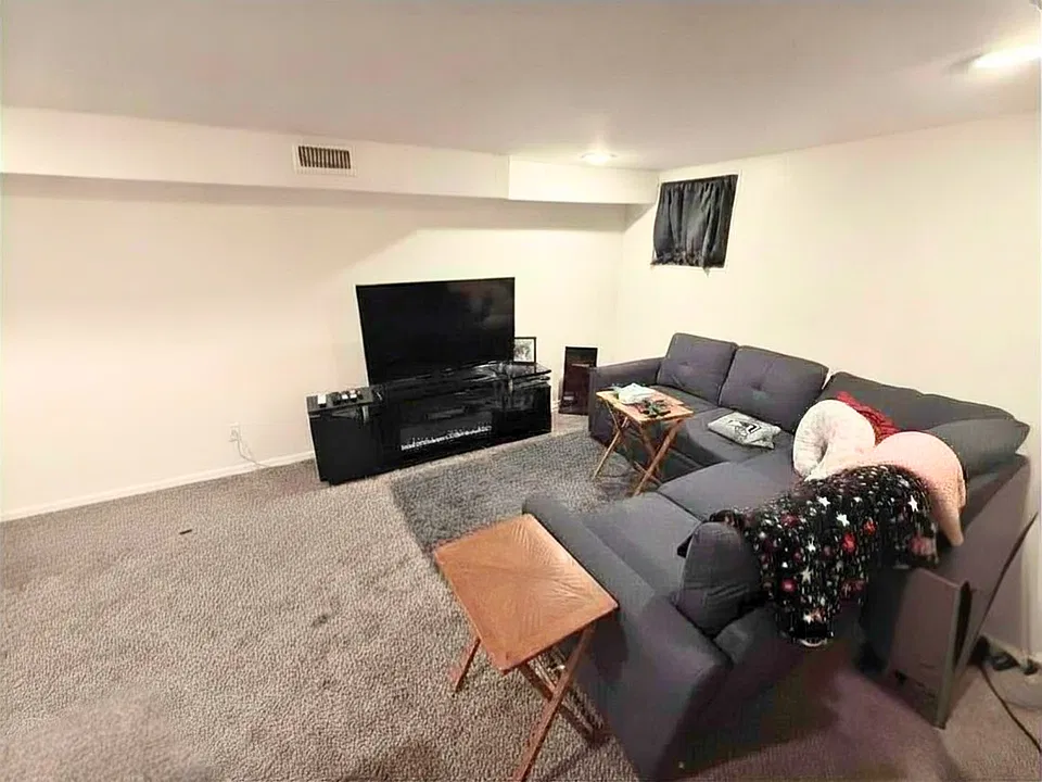 3803 Colborne Rd