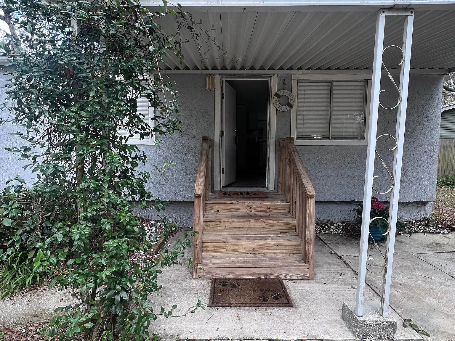 216 Desoto Rd — Photo 2