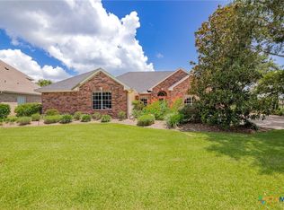 307 Willow Way, Victoria, TX 77904