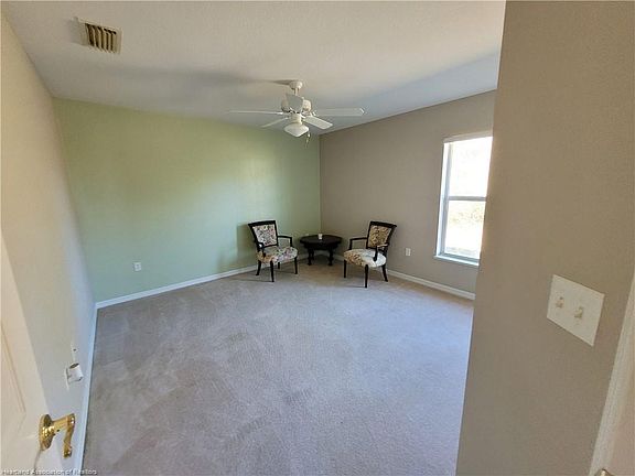 4th image of 784 Lake August Dr