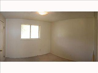 4th image of 3137 Greenbrier Ter