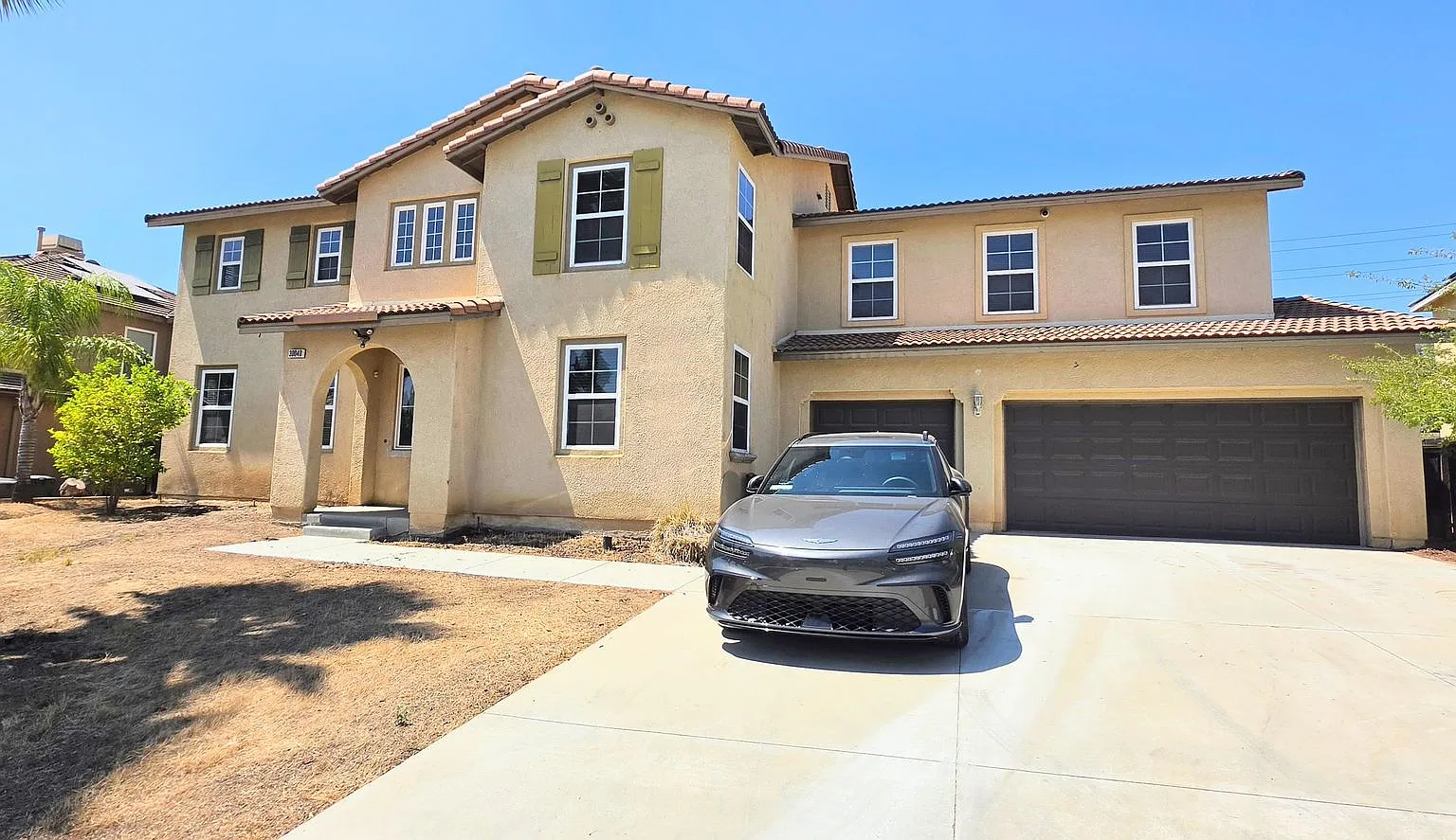 Gorgeous Home - Open Concept Floor plan — Photo 1