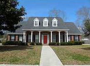 3601 Fernwood Dr, Ocean Springs, MS 39564
