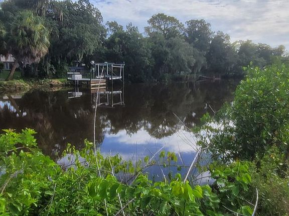 2nd image of 1 Inglewood Dr