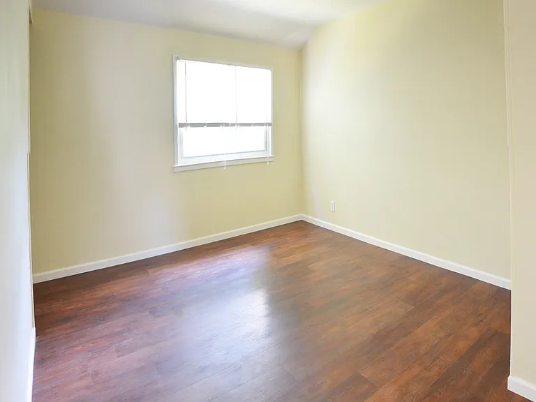 21 Cannon Rd — Photo 4