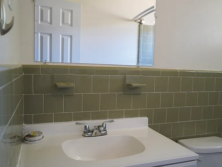 Full bathroom