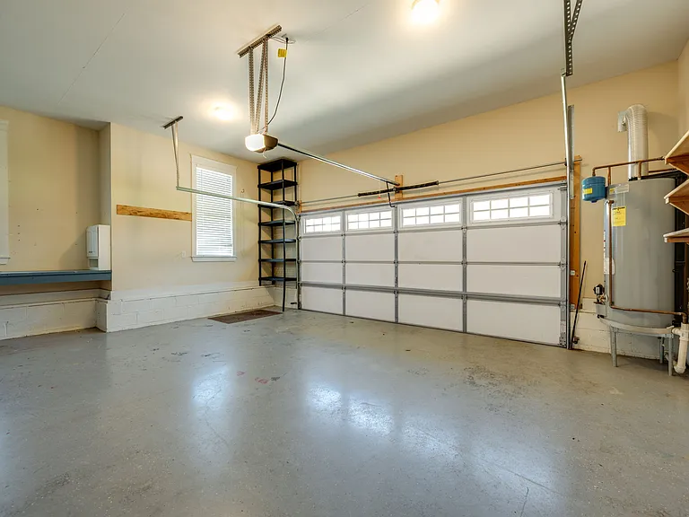 8885 McKenzie Farm Dr — Photo 36