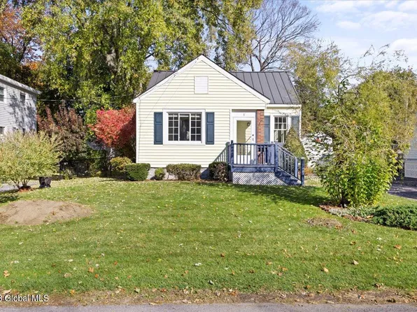 3 Surrey Road, Schenectady, NY 12302