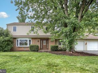 821 Mandy Ln, Camp Hill, PA 17011