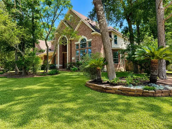 6 Meadow Rose Pl, Spring, TX 77382