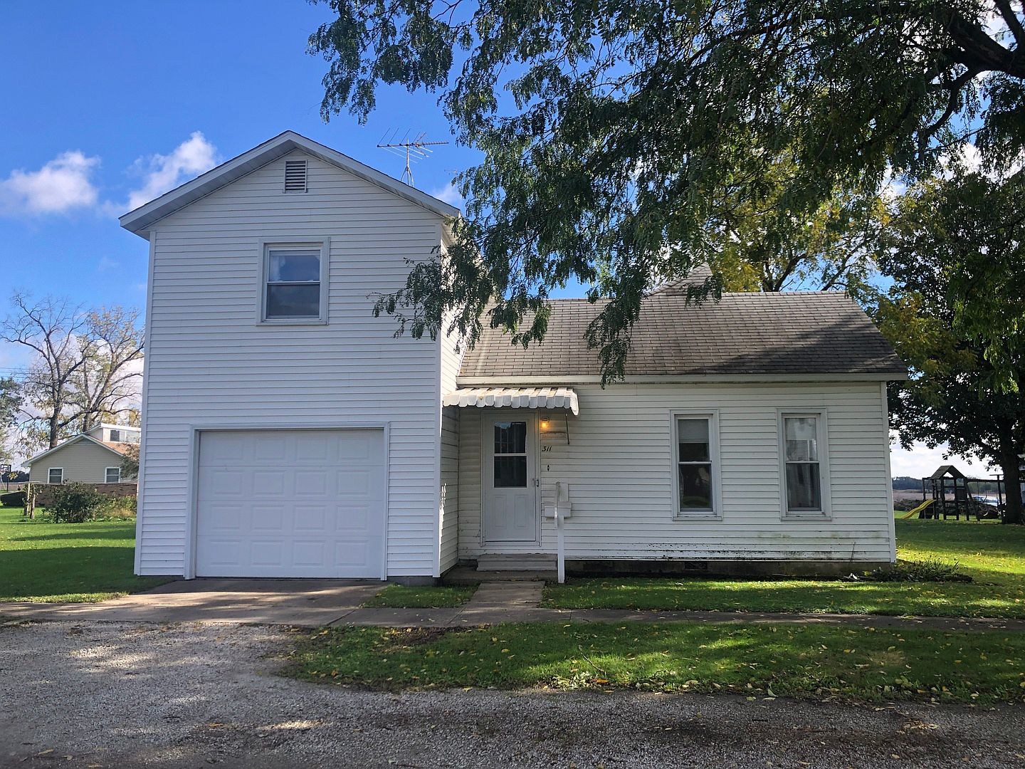 311 N Walnut St, Arrowsmith, IL 61722 Zillow