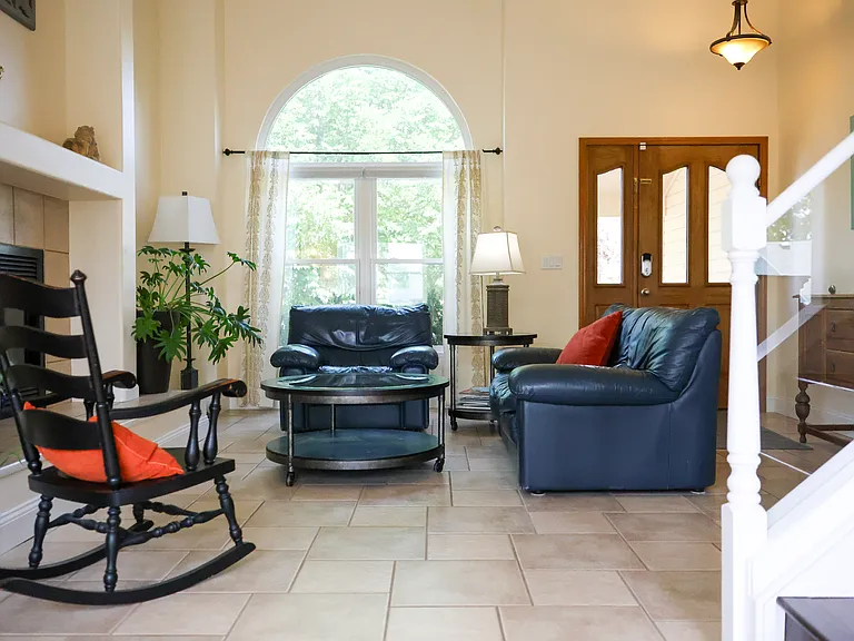 5970 Grapevine Dr — Photo 17