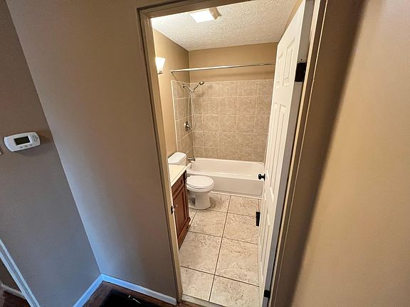 5th image of 4630 Greencove Ave