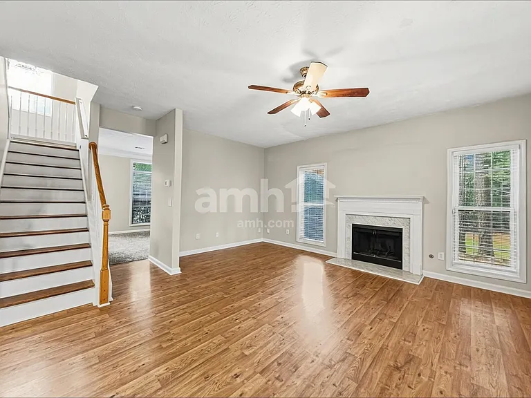 834 Glen Abbey Dr — Photo 7