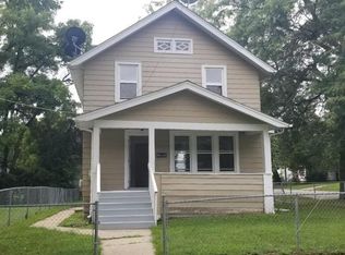 2026 Chestnut St, Rockford, IL 61102