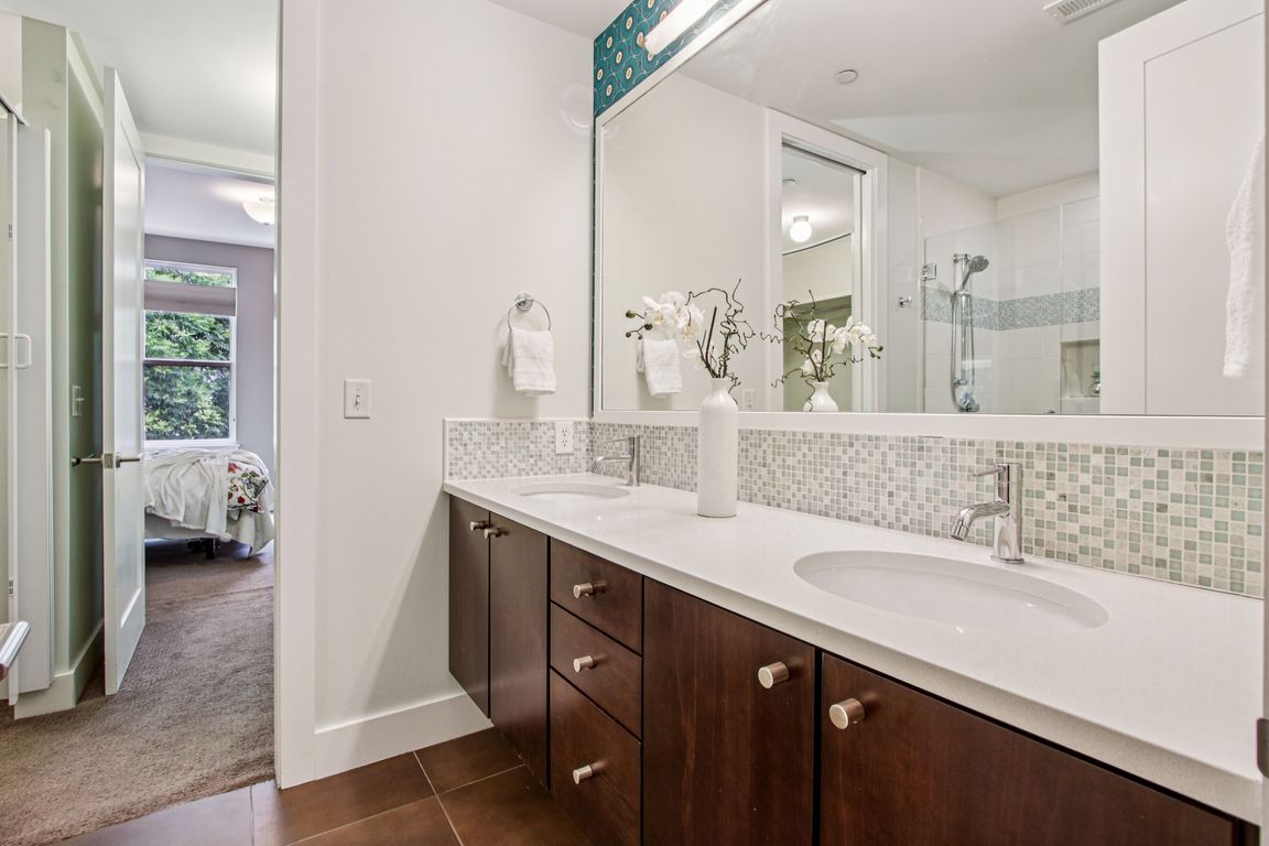 S Lafayette St-1806-027.jpg