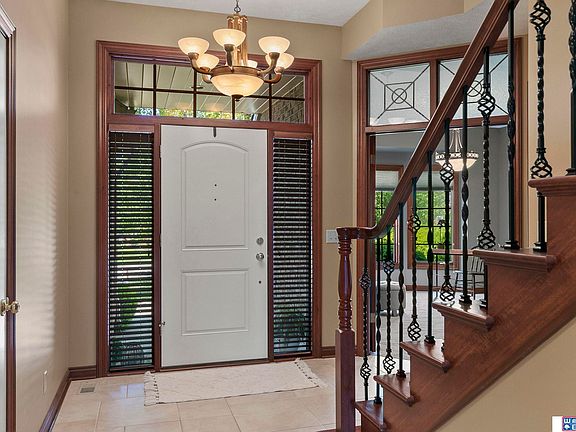 5th image of 6142 Old Farm Ct