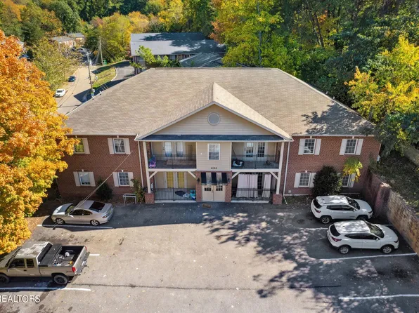 8122 Elderberry Dr NW, Knoxville, TN 37919