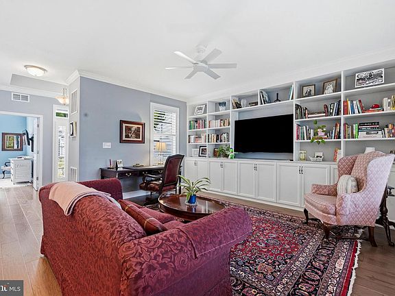 3rd image of 11272 Hall Rd